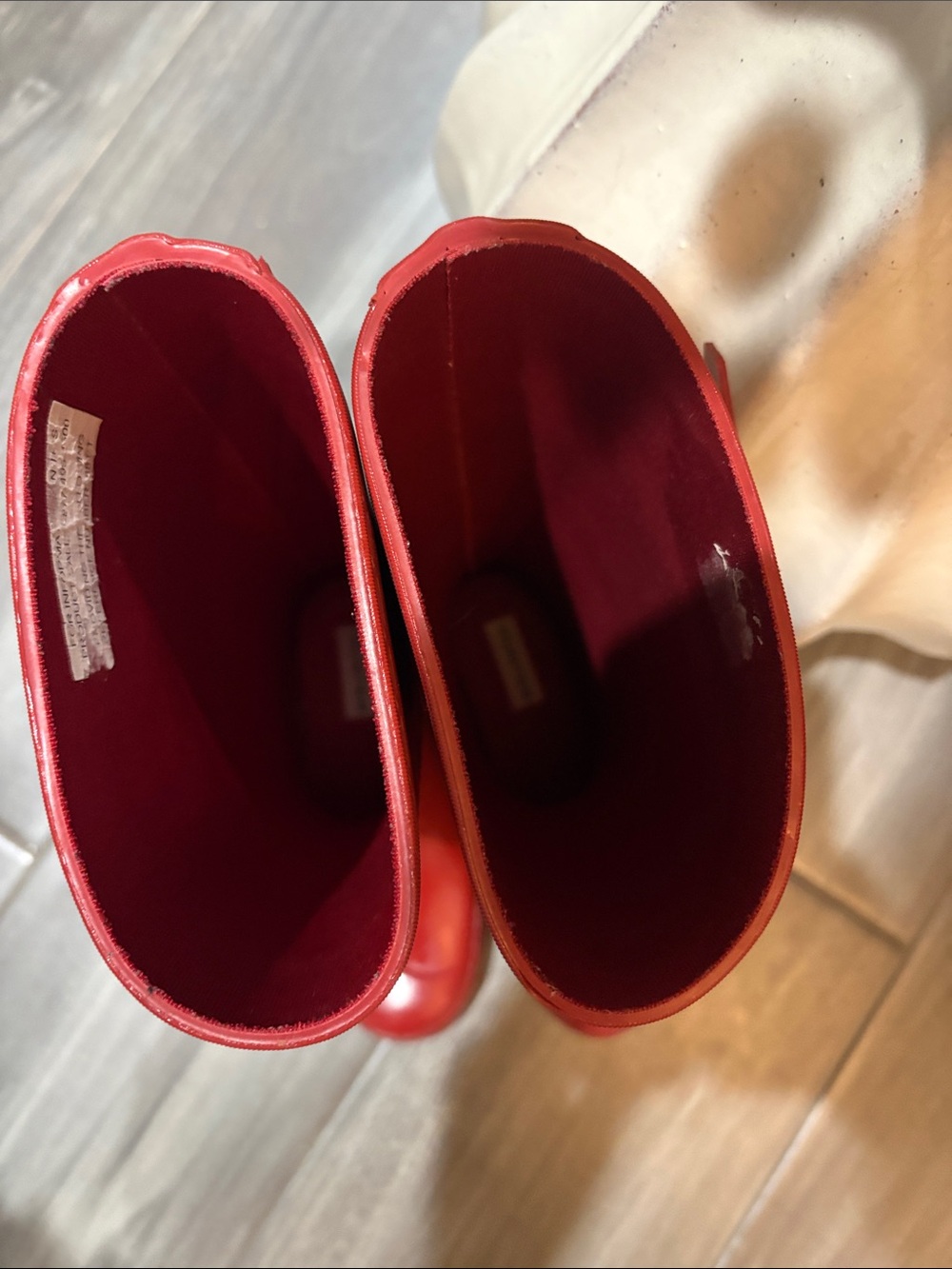 Hunter Kids Bright Red Gloss Rain Boots - Picture 3 of 5